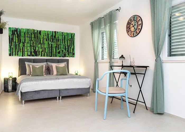 Yukka Comfor Center Hvar With Parking Apartment *